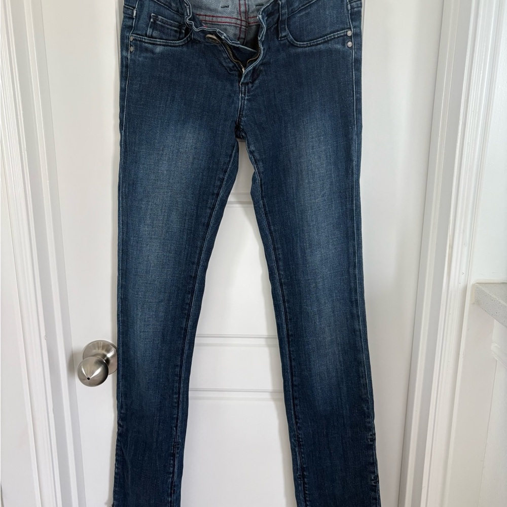 Suzy Radcliffe Vintage Blue Skinny Jeans with Stretch Versatile Wash